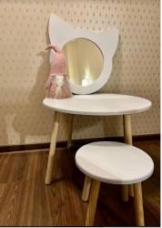 Wooden Children’s Table and Chairs (with mirror)  ― AUTOERA.LV