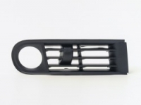 Решётка в бампере с отв.для противотуманки Audi A3 (2000-2003), лев.сторона