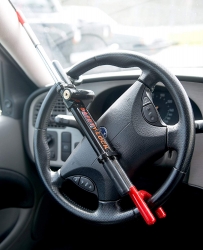 Auto stūres saslēdzējs - PEMAS, universāls ― AUTOERA.LV
