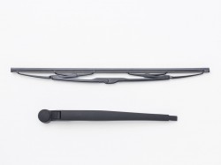 Aizmugurēja logu tīrītāja slotiņa ar sviru BMW 5-serijas E34 Touring / E39 Touring/ X5 E53, 45cm ― AUTOERA.LV