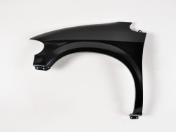 Fender Chrysler Voyager (2001-2004), left ― AUTOERA.LV