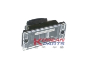 Kreisas puses numura apgaismotājs Kia Sportage (2004-2010)