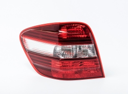 Aizmugures lukturis Mercede-Benz M-class W164 (2005-2007), kreis. ― AUTOERA.LV