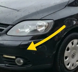 Priekšēja luktura mazgātāja vācinš no Volkswagen Golf Plus (2009-2014), pa labi ― AUTOERA.LV