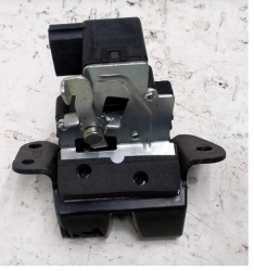 Bagāžnieka atslēga Hyundai ix35 (2011-2017) ― AUTOERA.LV