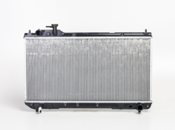 Dzinēja radiātors Toyota Rav4 (1994-1997) / tips TOYO ! ― AUTOERA.LV