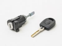 Front outter door lock VW Passat B5+ (2000-2003) /GOLF IV (1996-2003), right side
