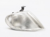 Priekš.pagrieziena radītājs, lab.puse