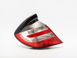 Задний фонарь Mercedes-Benz C-class W203 (2004-2007), лев.  ― AUTOERA.LV