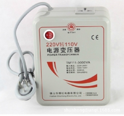 Converter 220V -> 110V (500 W) ― AUTOERA.LV