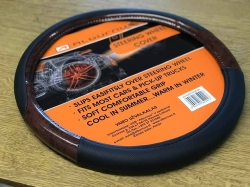 Stūres apvalks melnā krāsa are koka imitāciju, 39-41cm   ― AUTOERA.LV