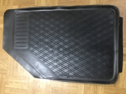 Передний резиновый  коврик (водительская сторона), универсальный ― AUTOERA.LV