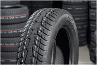 225/45 R17 HIFLY WINTURI 215 94H